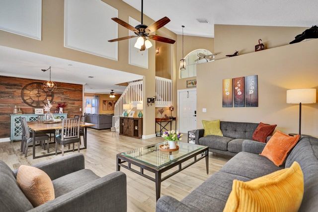 6423 Barton Creek Circle, Lake Worth, FL 33463
