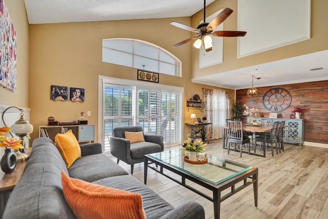 6423 Barton Creek Circle, Lake Worth, FL 33463