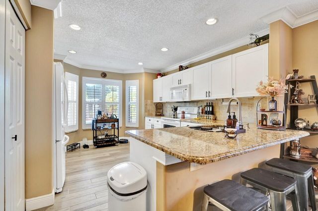 6423 Barton Creek Circle, Lake Worth, FL 33463