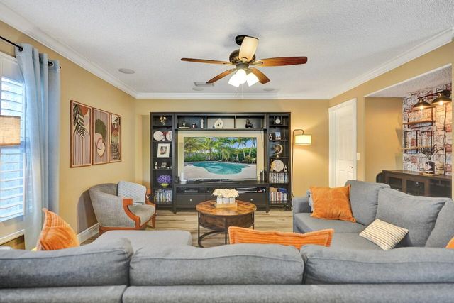 6423 Barton Creek Circle, Lake Worth, FL 33463