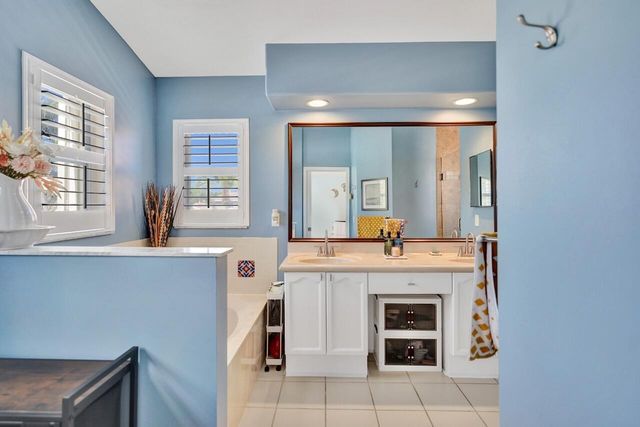 6423 Barton Creek Circle, Lake Worth, FL 33463