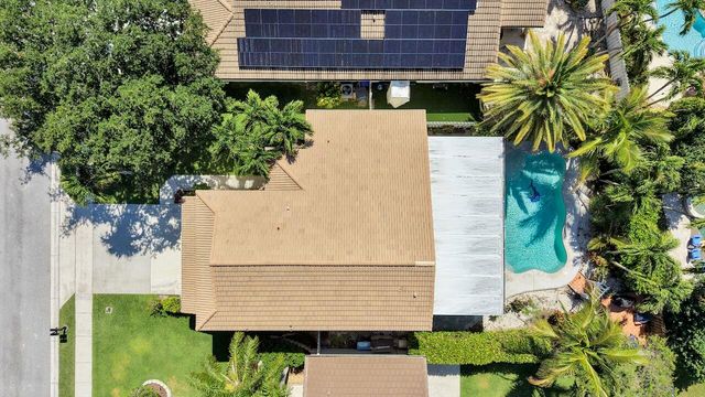 6423 Barton Creek Circle, Lake Worth, FL 33463