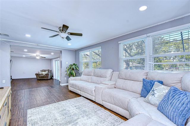 1111 DURANT ROAD, Brandon, FL 33511