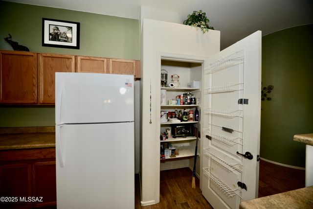 938 W Ashworth Road, Green Valley, AZ 85614