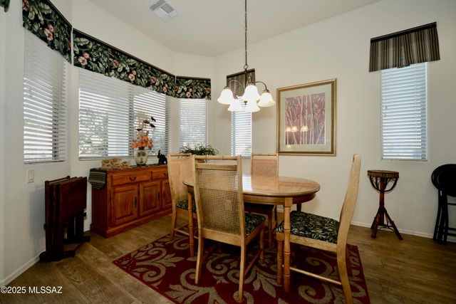 938 W Ashworth Road, Green Valley, AZ 85614