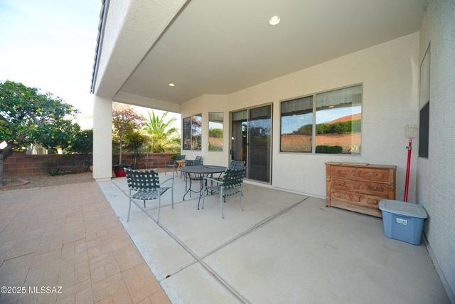 938 W Ashworth Road, Green Valley, AZ 85614