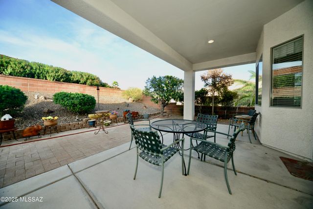 938 W Ashworth Road, Green Valley, AZ 85614