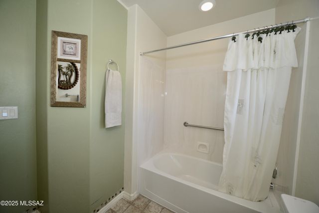 938 W Ashworth Road, Green Valley, AZ 85614