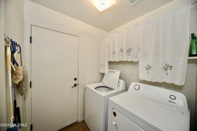 938 W Ashworth Road, Green Valley, AZ 85614