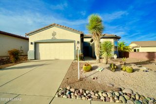 938 W Ashworth Road, Green Valley, AZ 85614