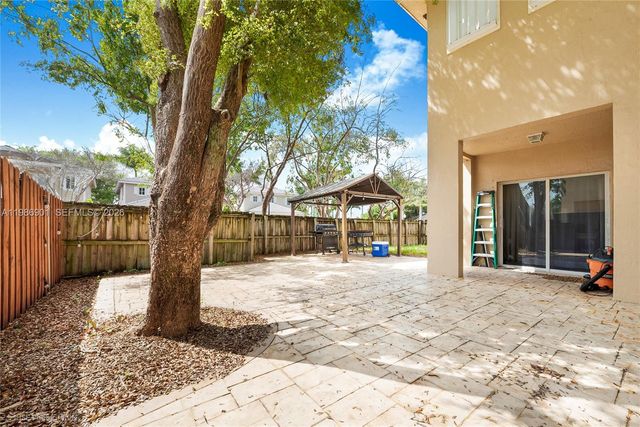 347 NE 34th Ter, Homestead, FL 33033