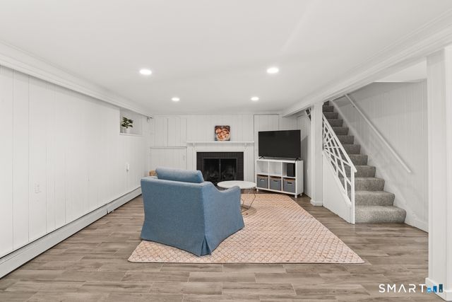 28 East Lane, Darien, CT 06820