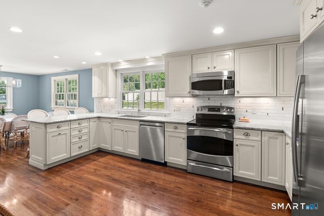 28 East Lane, Darien, CT 06820