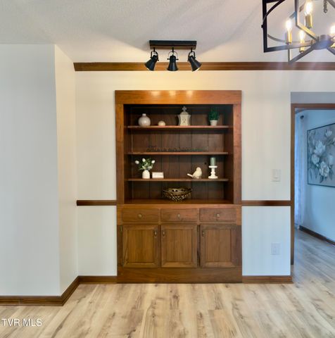 308 Castaway Drive, Kingsport, TN 37663