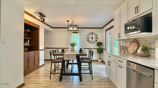 308 Castaway Drive, Kingsport, TN 37663