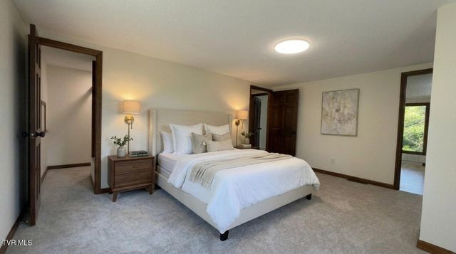 308 Castaway Drive, Kingsport, TN 37663