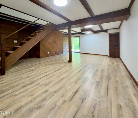 308 Castaway Drive, Kingsport, TN 37663