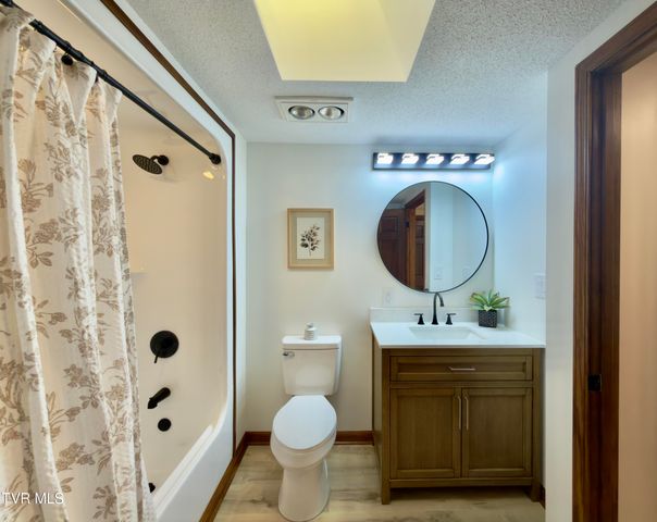 308 Castaway Drive, Kingsport, TN 37663