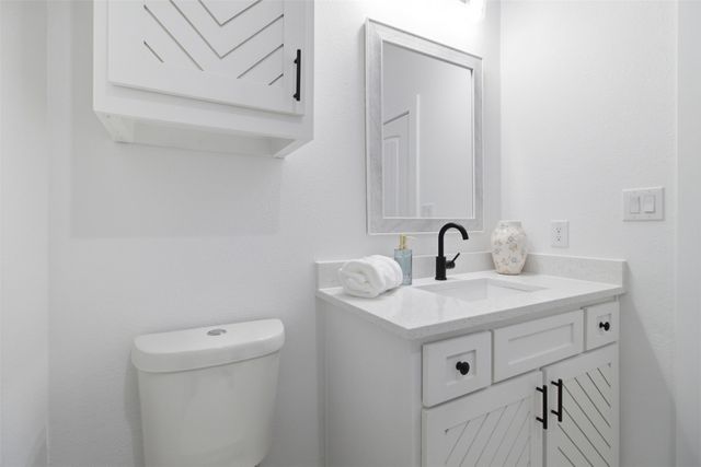 216 E Beachwood Loop, Trinidad, TX 75163