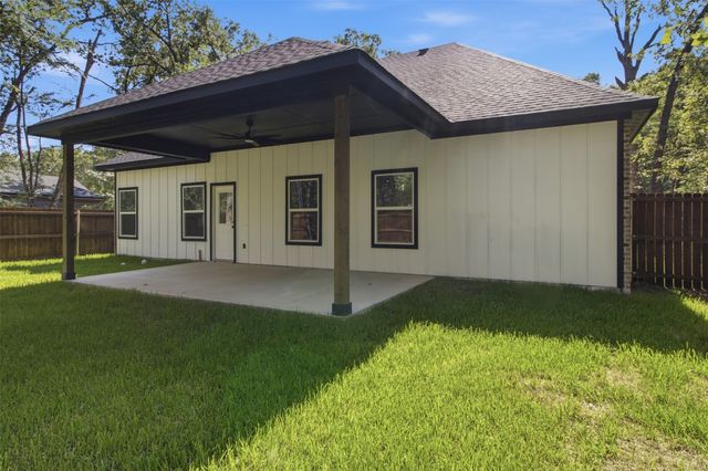 216 E Beachwood Loop, Trinidad, TX 75163