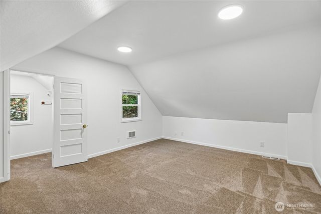 6558 16th Avenue NW, Seattle, WA 98117