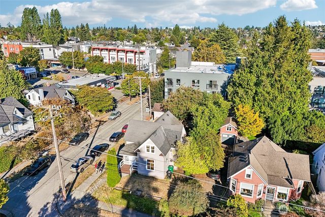6558 16th Avenue NW, Seattle, WA 98117