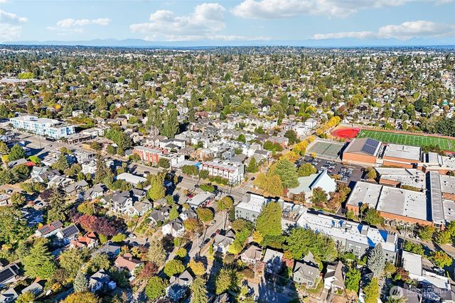 6558 16th Avenue NW, Seattle, WA 98117