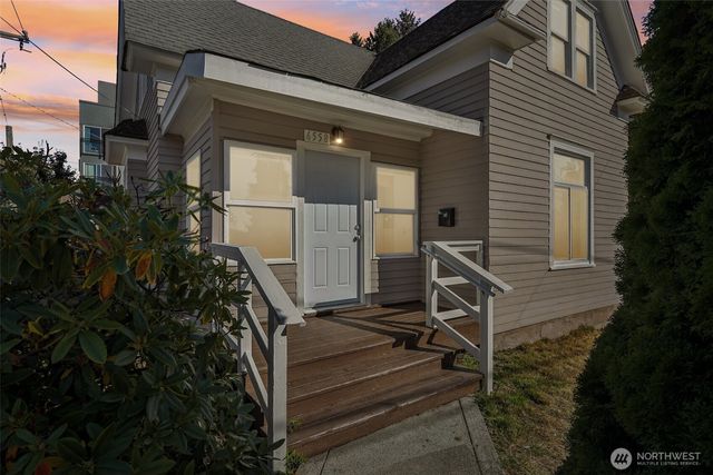 6558 16th Avenue NW, Seattle, WA 98117