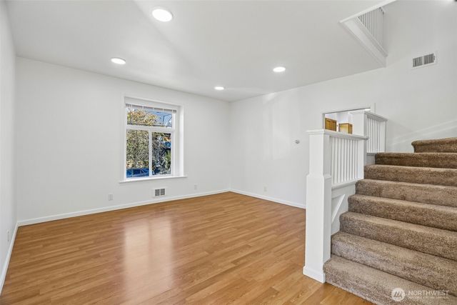 6558 16th Avenue NW, Seattle, WA 98117