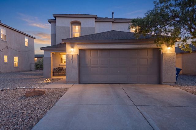 2912 McKinnon Way SW, Albuquerque, NM 87121