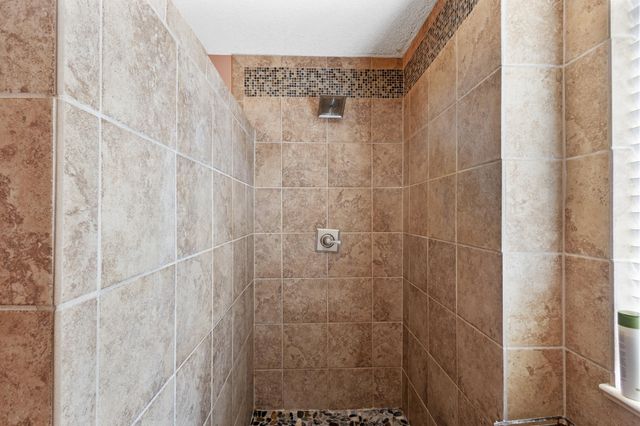 2912 McKinnon Way SW, Albuquerque, NM 87121