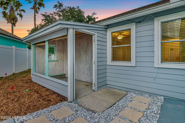 1897 OCEAN POND Drive, Jacksonville Beach, FL 32250