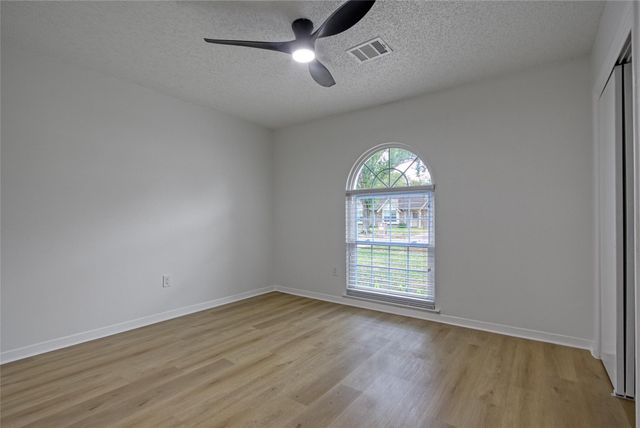 5802 Chrystell Lane, Houston, TX 77092