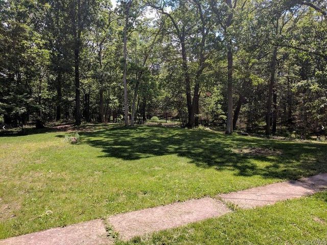 10 Balder Court, Monroe, NY 10950