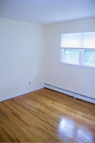 10 Balder Court, Monroe, NY 10950