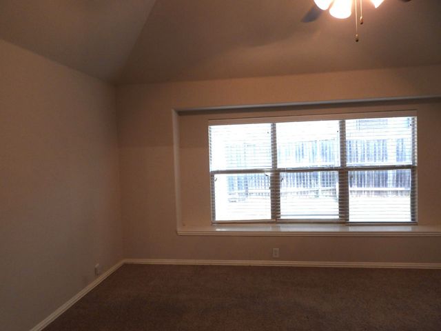 1311 Fox Glen Trail, Mansfield, TX 76063