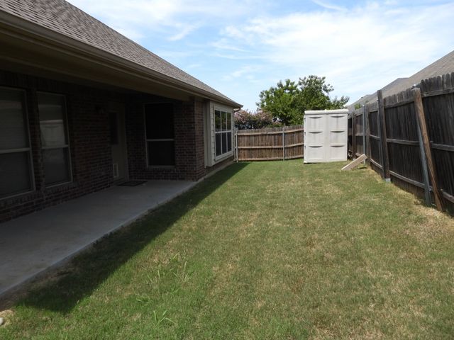1311 Fox Glen Trail, Mansfield, TX 76063