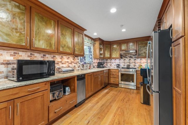 550 Carl Dixon Ln, Gainesboro, TN 38562