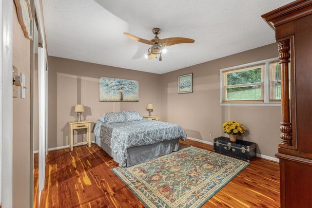 550 Carl Dixon Ln, Gainesboro, TN 38562