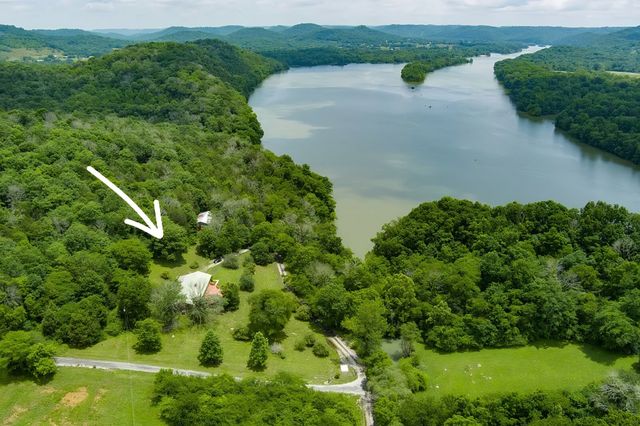 550 Carl Dixon Ln, Gainesboro, TN 38562