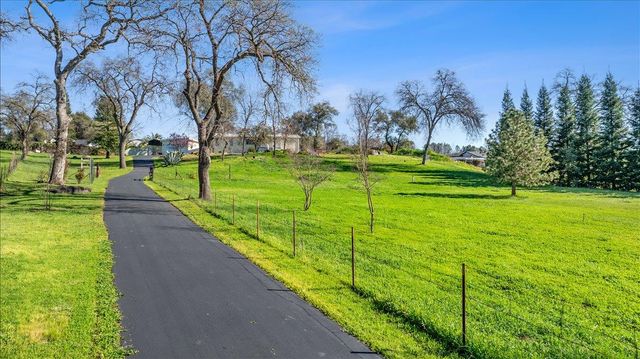 3515 Auburn Folsom Rd, Loomis, CA 95650