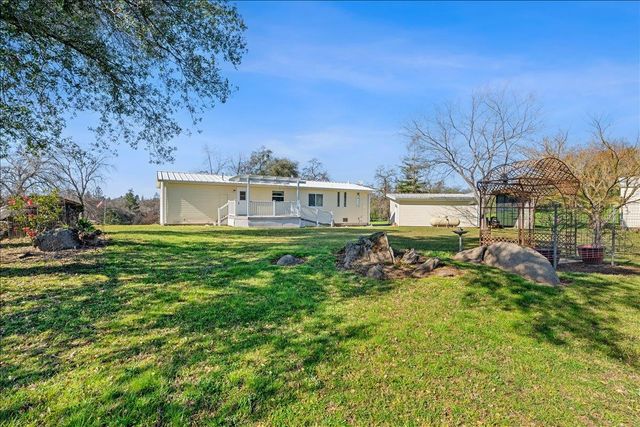 3515 Auburn Folsom Rd, Loomis, CA 95650