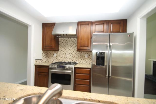 4745 Avedon Road, Moorpark, CA 93021