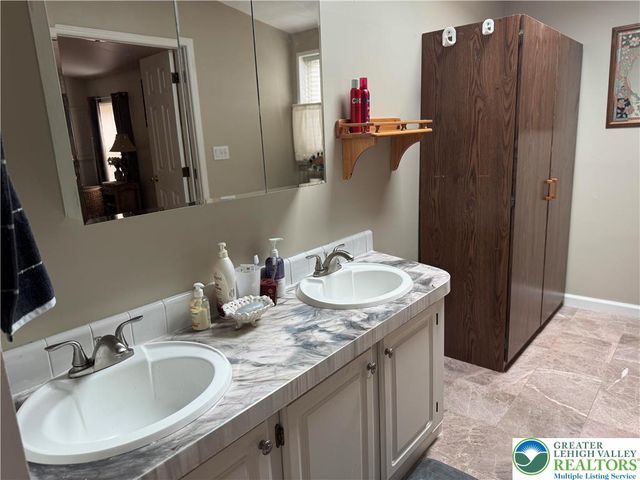55 Sycamore Drive, Moore Twp, PA 18014