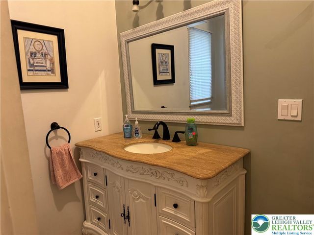 55 Sycamore Drive, Moore Twp, PA 18014