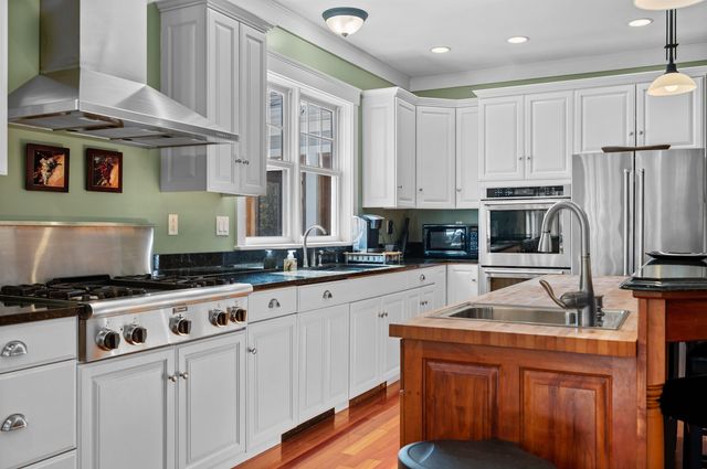 975 Sanders Circle, East Montpelier, VT 05651