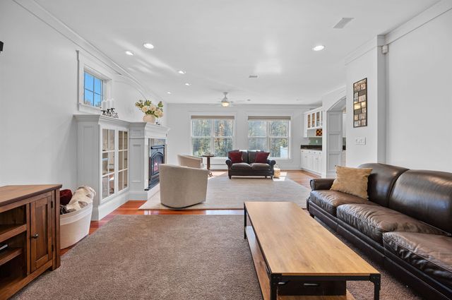 975 Sanders Circle, East Montpelier, VT 05651