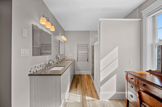 975 Sanders Circle, East Montpelier, VT 05651