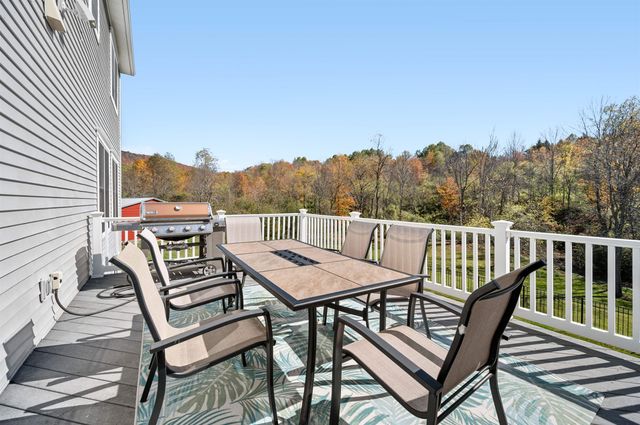 975 Sanders Circle, East Montpelier, VT 05651