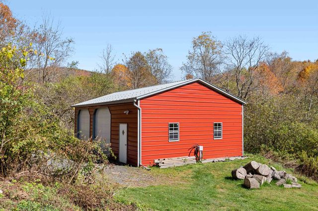 975 Sanders Circle, East Montpelier, VT 05651